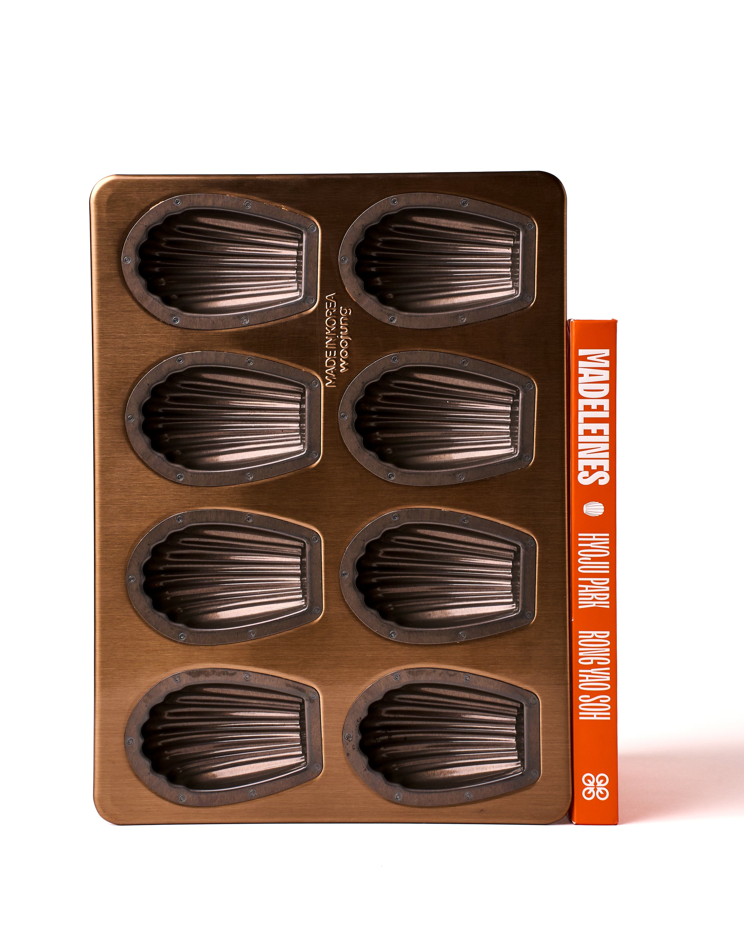 Madeleines Book + Woojung Signature Mould | Madeleine de Proust